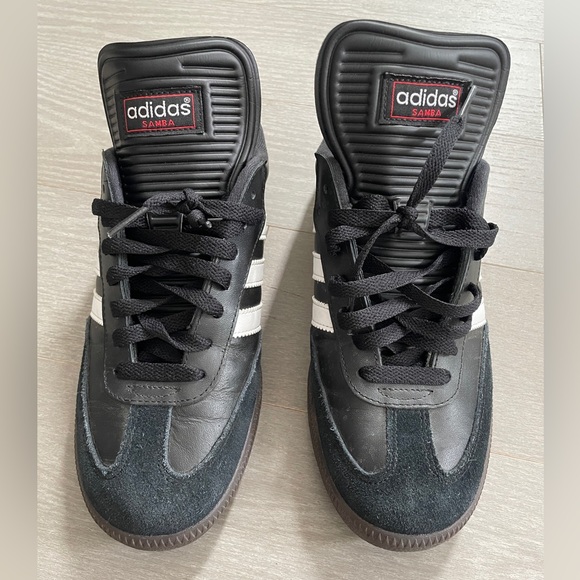 Adidas Classic Samba Shoes - Picture 1 of 6